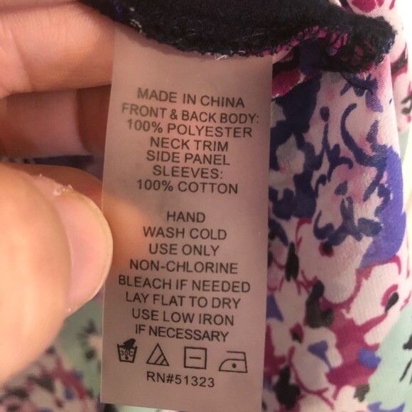 TWO BY VINCE CAMUTO Medium Pink Blue Floral Short Sleeve High Low Blouse Pullove - Picture 4 of 5